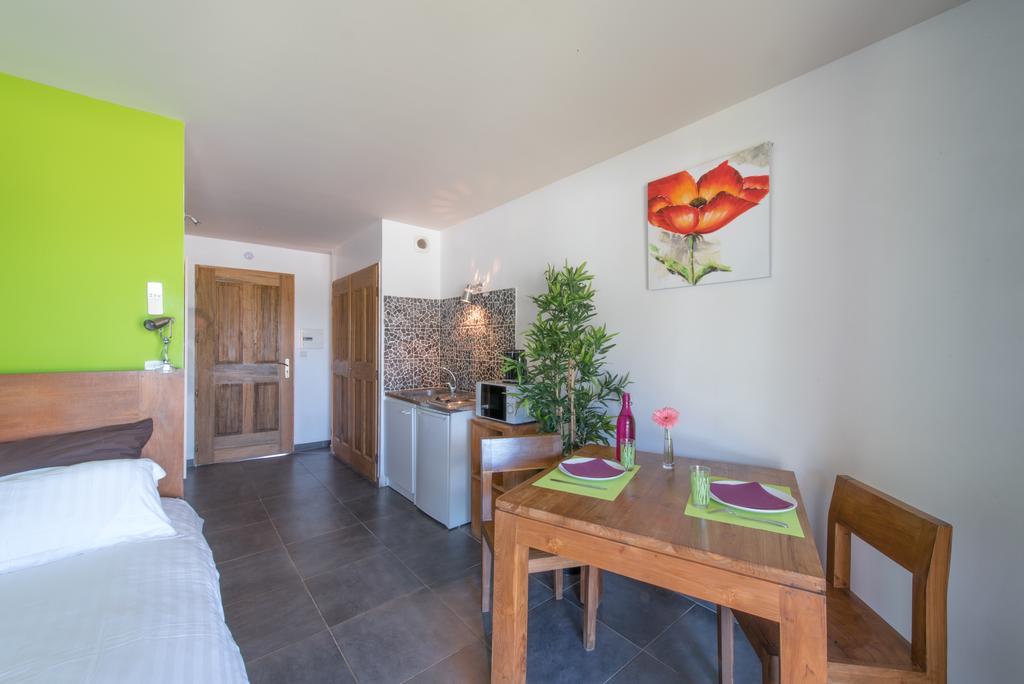 Hotel Domaine Le Milos Castries Luaran gambar