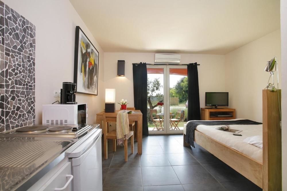 Hotel Domaine Le Milos Castries Luaran gambar